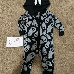 Wonder Nation Black and Gray Ghost Kids Footie
